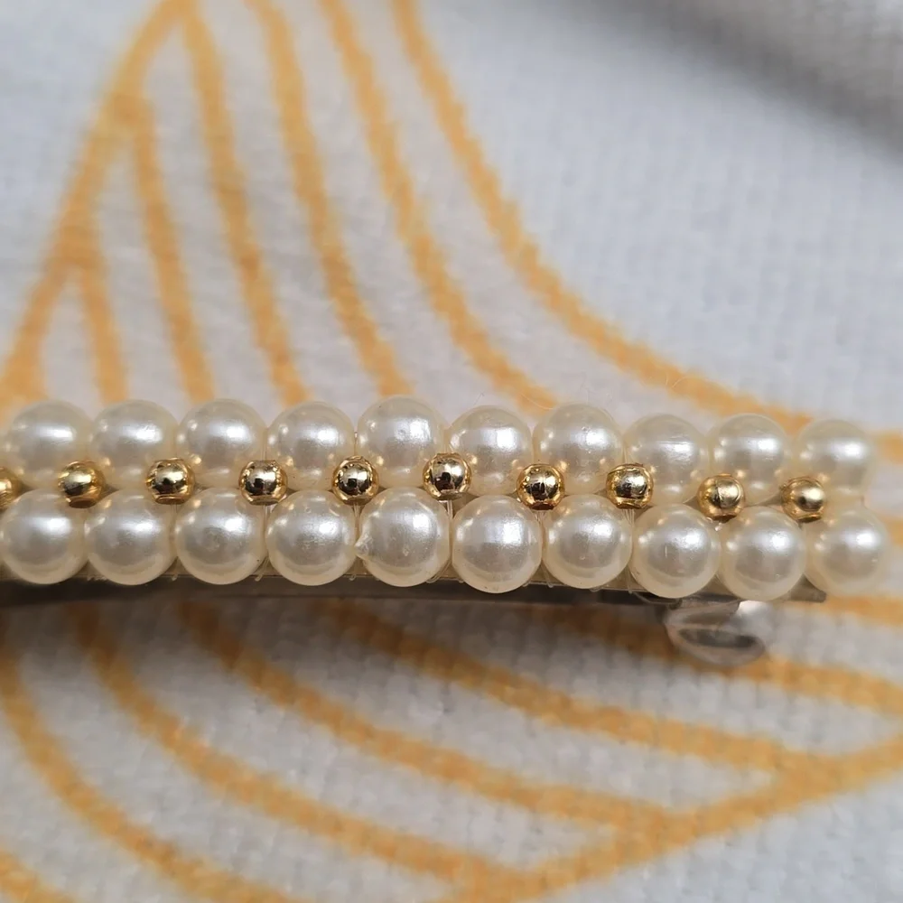 EUC - Vintage Faux Pearl and Gold Beads Hair Clips, Bundle of 3